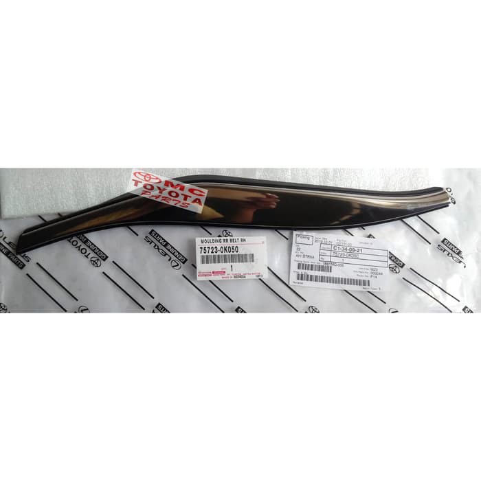 Moulding Kaca Pintu Belakang Kanan Fortuner Reborn 75723-0K050