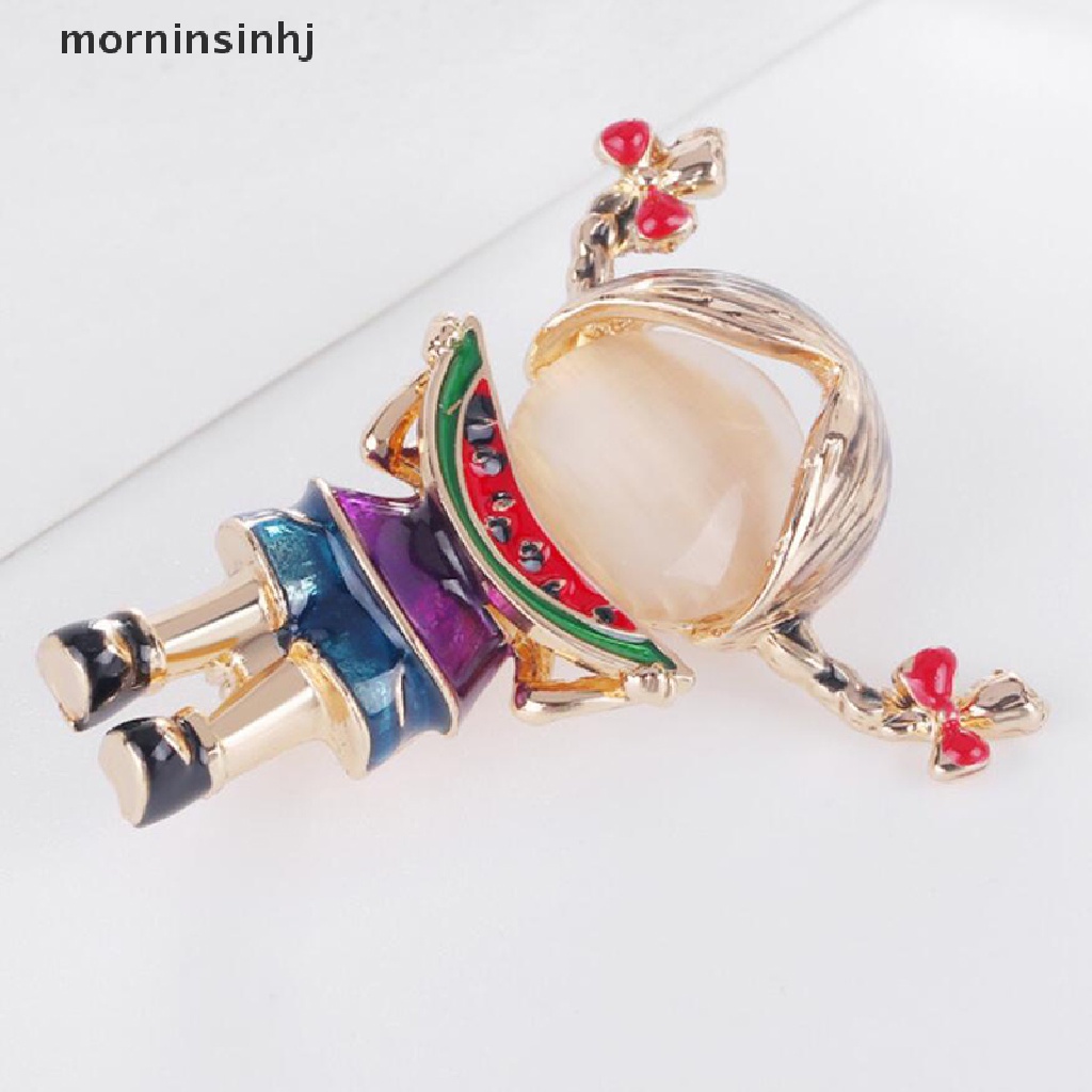 Mornin Bros Pin Enamel Bentuk Gadis Lucu Aksen Kristal Untuk Aksesoris Fashion Wanita