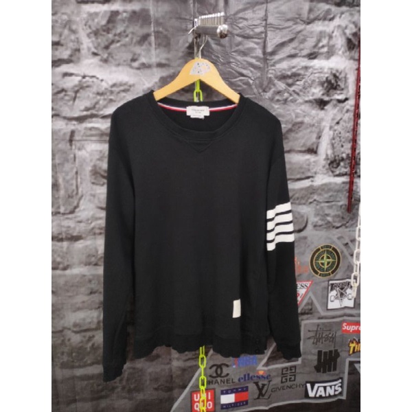 crewneck thom browne