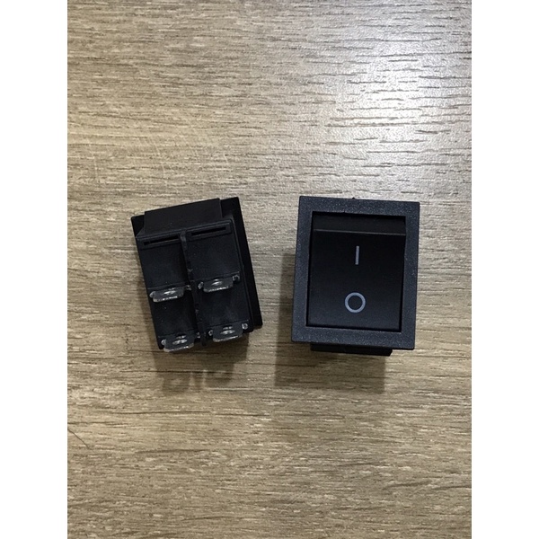 Saklar 4 Kaki Besar Rocker Switch - Lampu Hitam