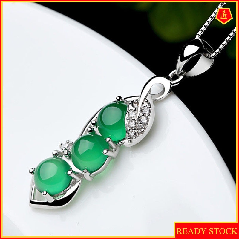 [Ready Stock]Fashion Inlaid Emerald Pendant Plated 925 Silver Necklace