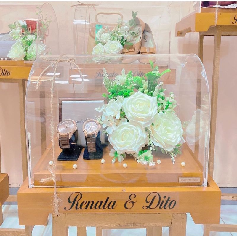 KOTAK BAKI SESERAHAN RUSTIC PANGGUNG TUTUP AKRILIK OVAL