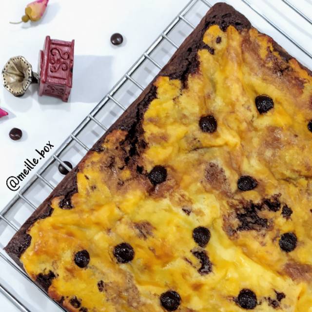 

CheesyBrown Premium Fudgy Brownies Keju