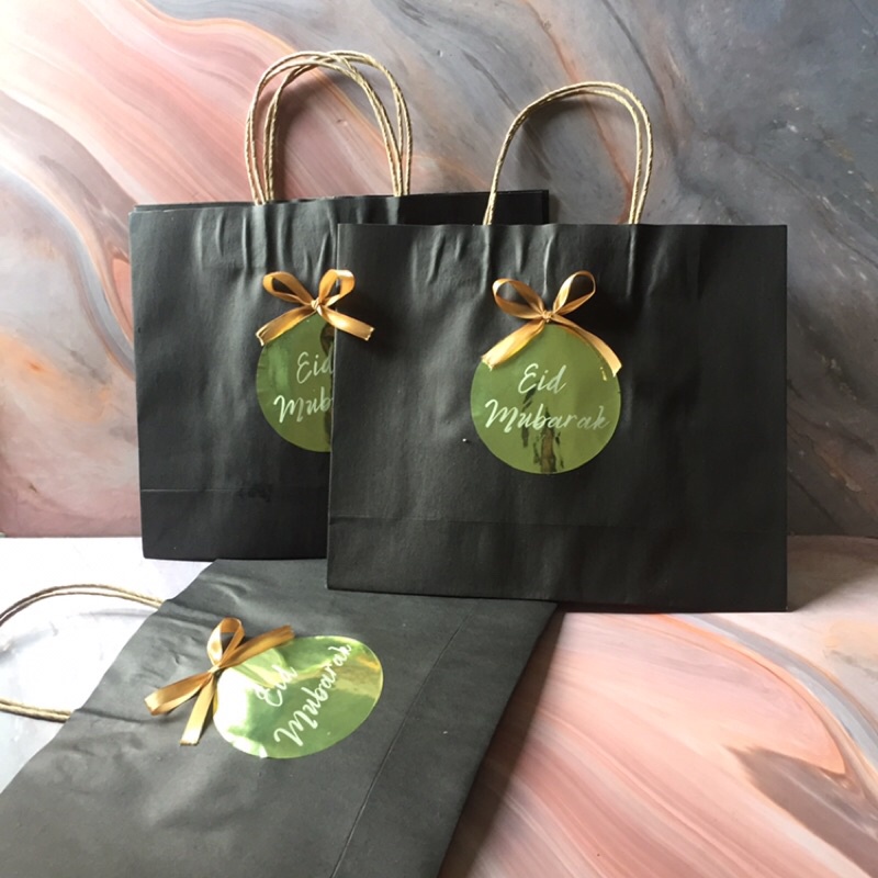 

IDUL FITRI PAPER BAG MEWAH TEMA LEBARAN RAMADHAN EID MUBARAK / PAPER BAG HITAM / PAPER BAG TEMA LEBARAN