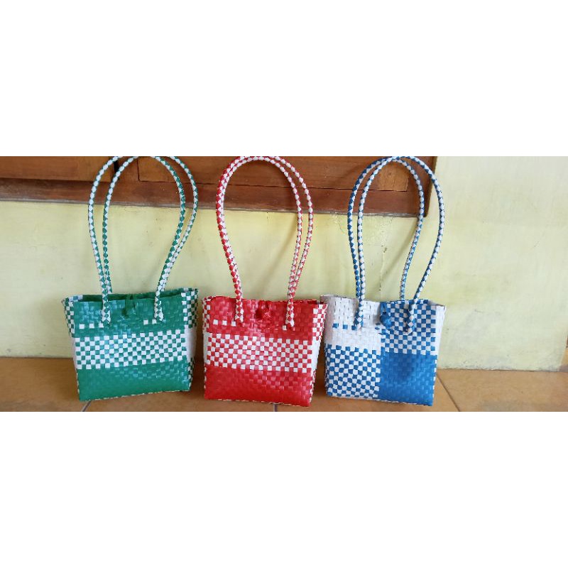 tas anyaman bahan plastik kaca