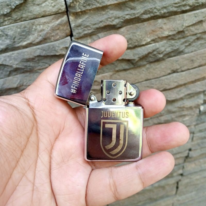 korek zippo juve silver