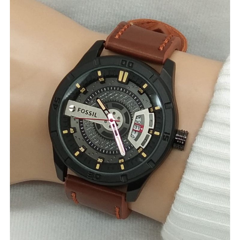 jam tangan terbaru FossiI kulit D=4cm IDR 105.000