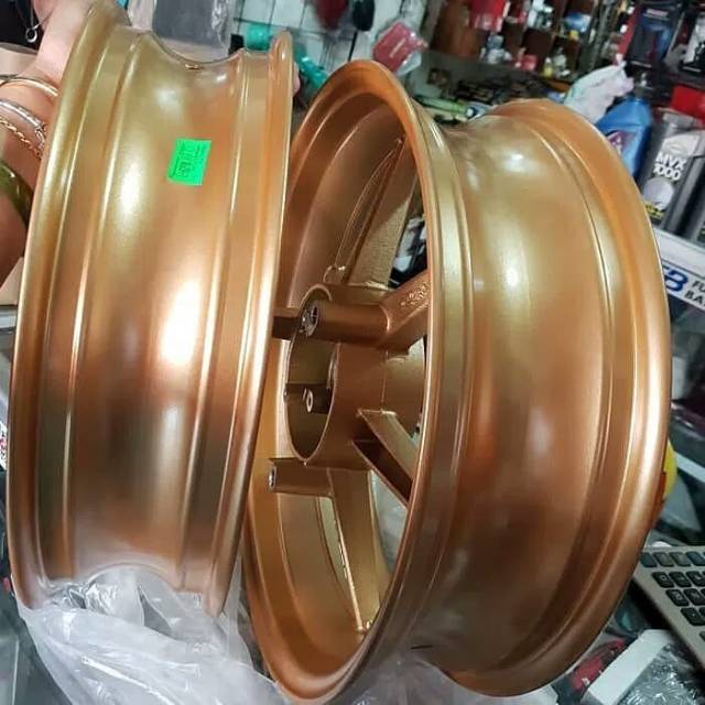 VELG RCB SP811 NMAX GOLD RING 13