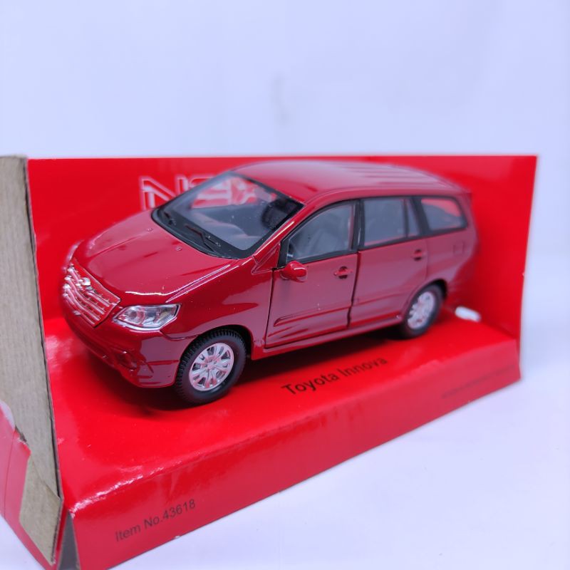 Diecast Miniatur Mobil Toyota Kijang Innova merah barong merk Welly murah