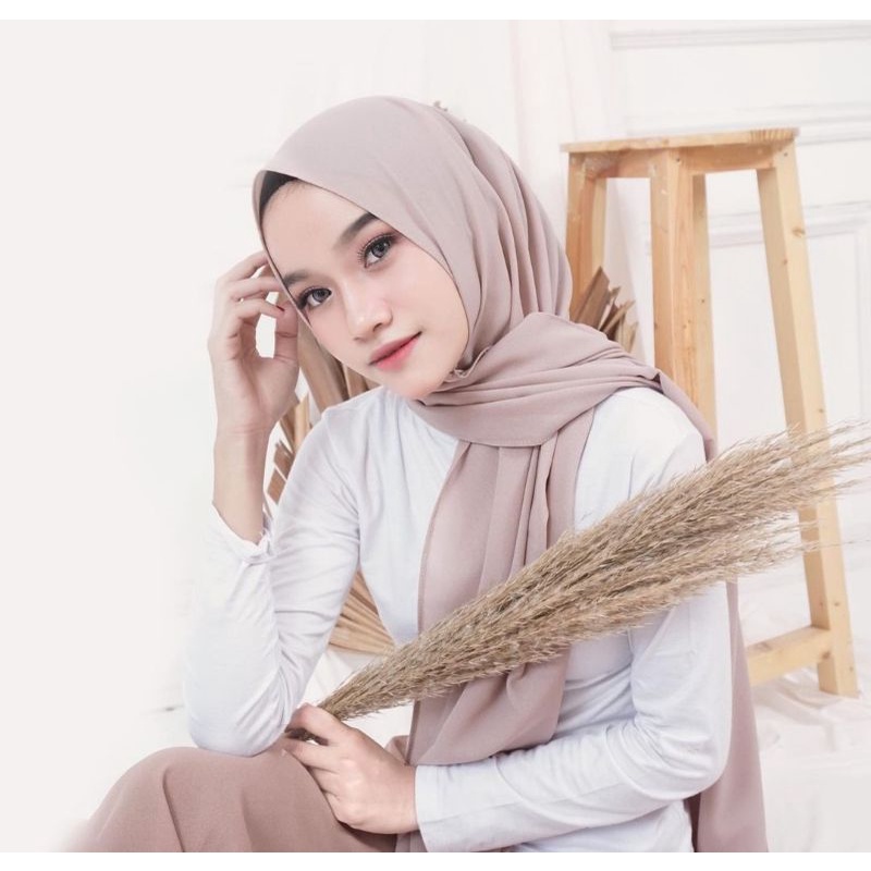 HIJAB SEGI EMPAT POLOS 110×110 / KERUDUNG BELLA SQUARE BAHAN DOUBLE HYCON / HIJAB WARNA KUMPLIT