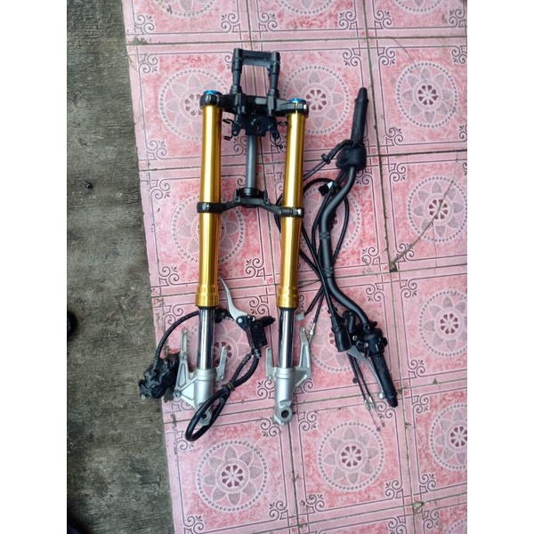 shock usd upside down cb150r v4 2022 ORIGINAL Honda