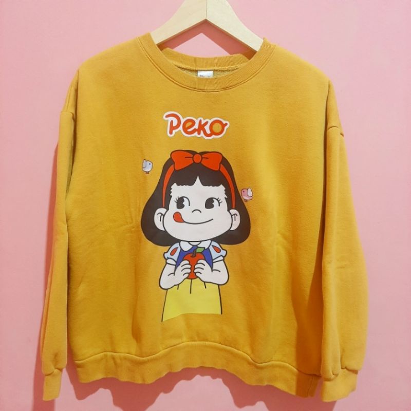Crewneck Sweater Oversized Milky Peko Chan Princess Snow White Mustard