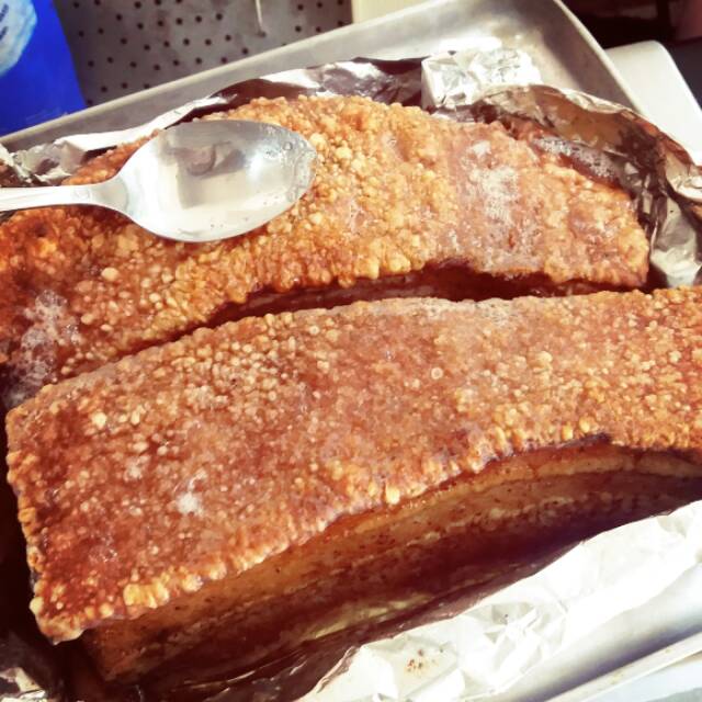 

Babi Panggang Renyah 250 gr (Crackling Pork Belly)