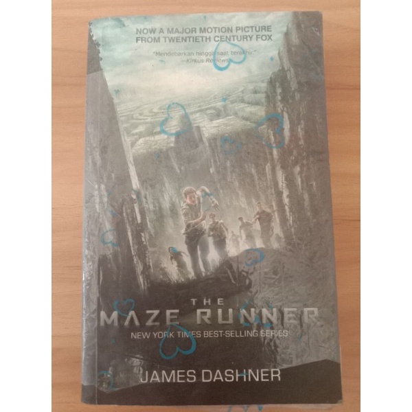 

[PRELOVED] Novel Maze Runner by JAMES DASHNER