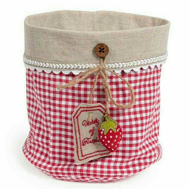 

Keranjang goodie bag