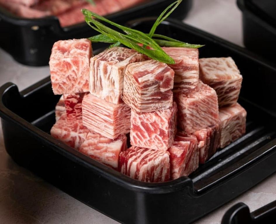 

Saikoro Meltique Wagyu Cubes 500 gram