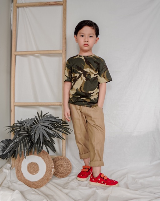 Celana Chino (1) Anak 1 2 3 4 5 6 7 8 9 10 Tahun bahan katun lembut