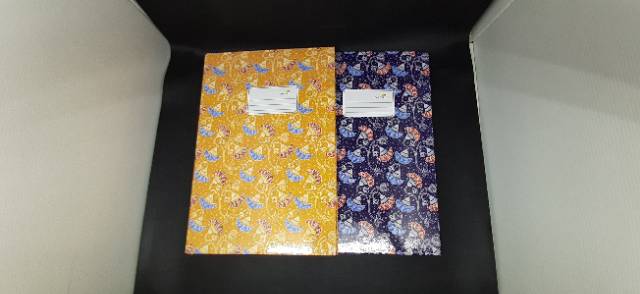 

Buku hard cover Paperline Folio 100