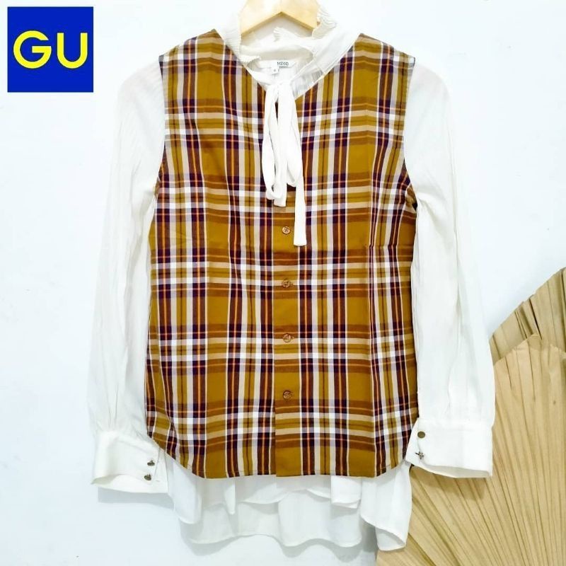 Rompi preloved wanita motif kotak tartan kancing GU by Uniqlo