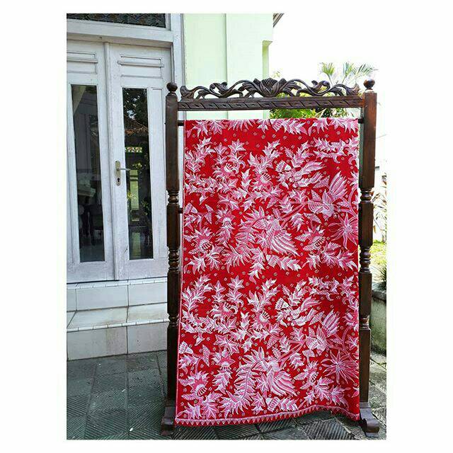Kain Batik Tulis Merak Merah