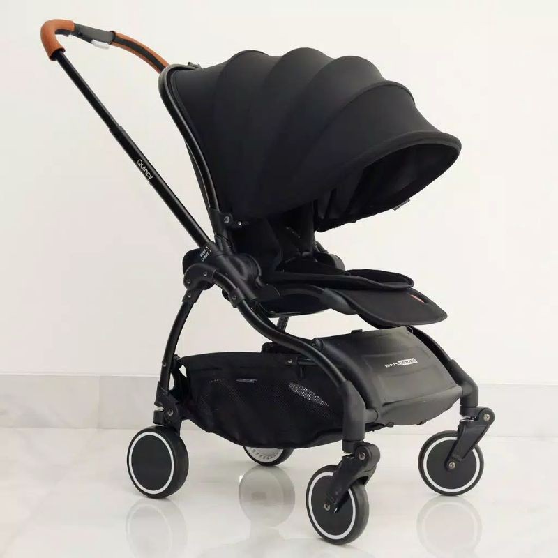 stroller/kereta dorong bayi hadap ibu Cocolatte 140 BNS Series Quincy