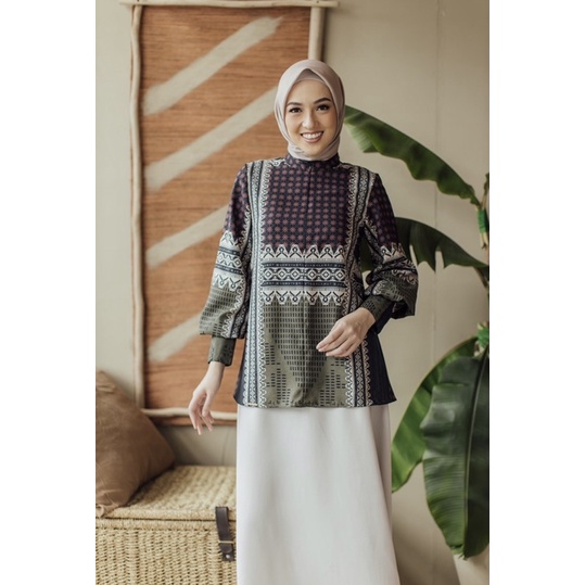 Nawa Blouse by Wearing klamby