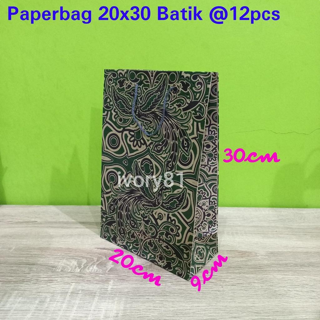 

Isi 12pc Paperbag 20x30 batik lusinan / tas kertas motif batik 20 x 30 / tas kertas batik / paperbag buku sarung