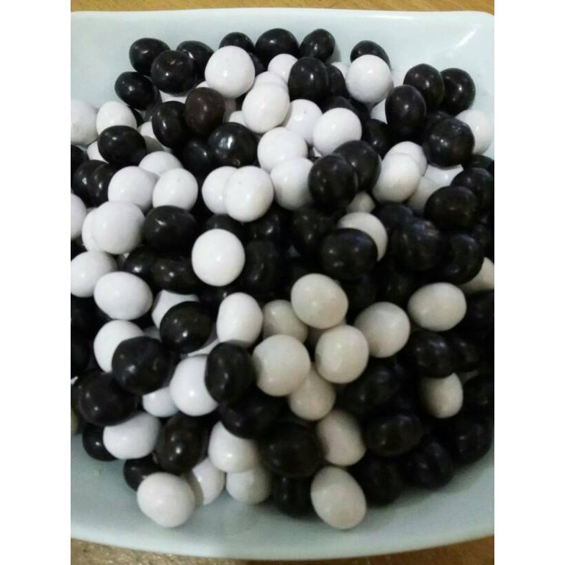 

Bola-bola Hitam Putih Kg