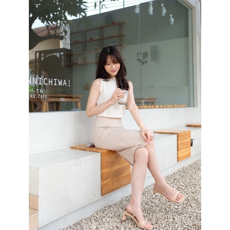 Kadaka T-0432 Premium Knit Halter Neck Top Pastel