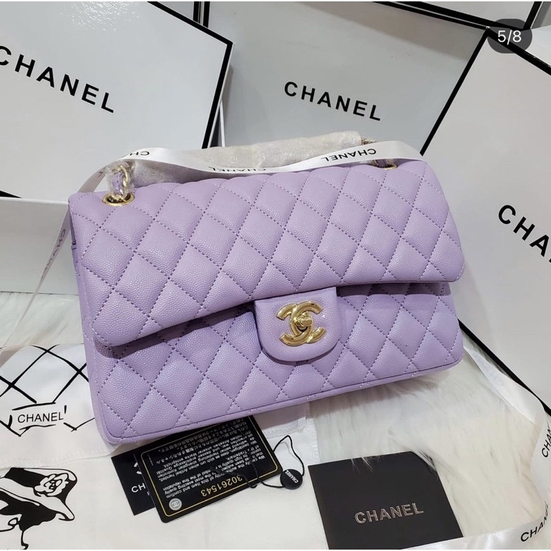 Chanel Classic Caviar Medium
