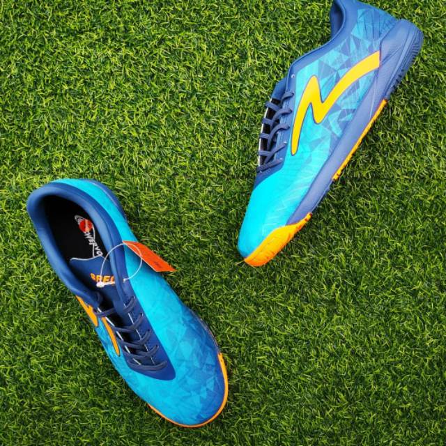 Sepatu Futsal Specs Swervo Dynamite IN