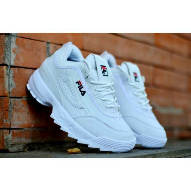 sepatu fila sneakers