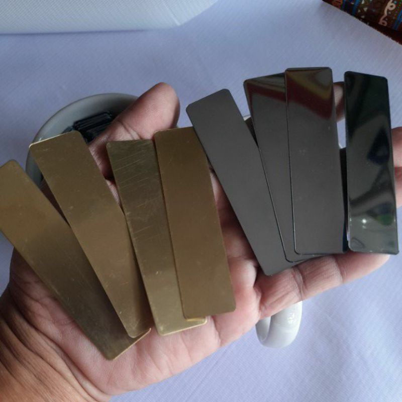 

DASAR PAPAN NAMA KUNINGAN DAN STAINLES 0.4 0.5