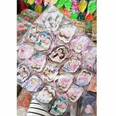 Souvenir pernikahan gantungan kunci pengantin istana souvenir