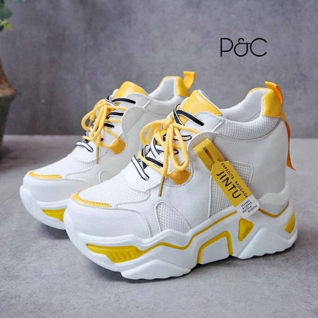 SEPATU SNEAKERS WANITA TERBARU