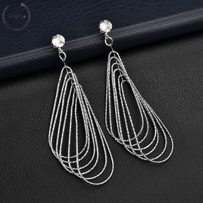 Multi-layer Logam Water Drop Earrings Retro Anting-anting Panjang Wanita Yang Berlebihan