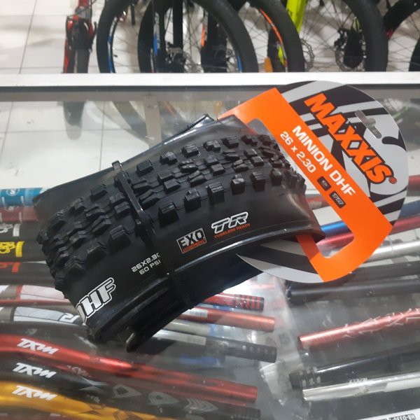 maxxis minion dhf tubeless
