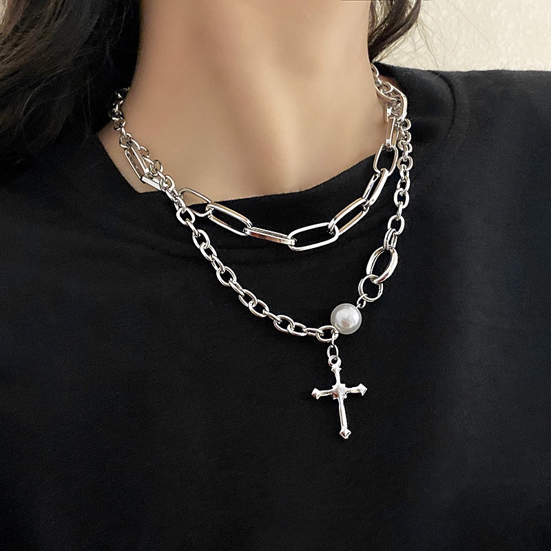 Kalung Rantai Klavikula Ganda Aksen Mutiara Berlian Imitasi Bahan Logam Gaya Punk Untuk Aksesoris
