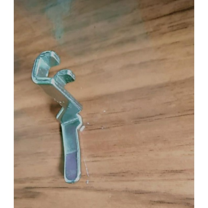 Sepatu sebelah mesin jahit hitam / mesin jahit jadul