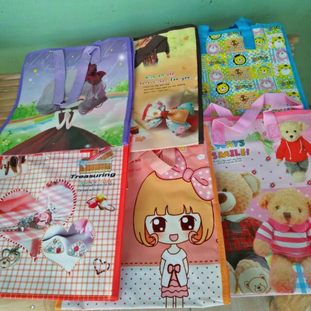 Tas terpal motif/tote bag/tas jalan jalan/tas wanita