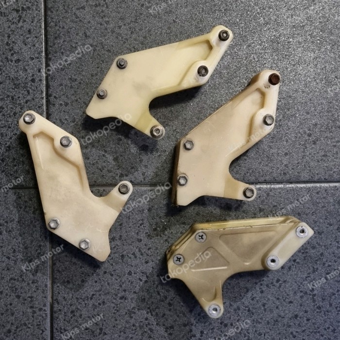 {duniastore} Tensioner rantai swingarm swing arm Suzuki DR 250 350 original Limited