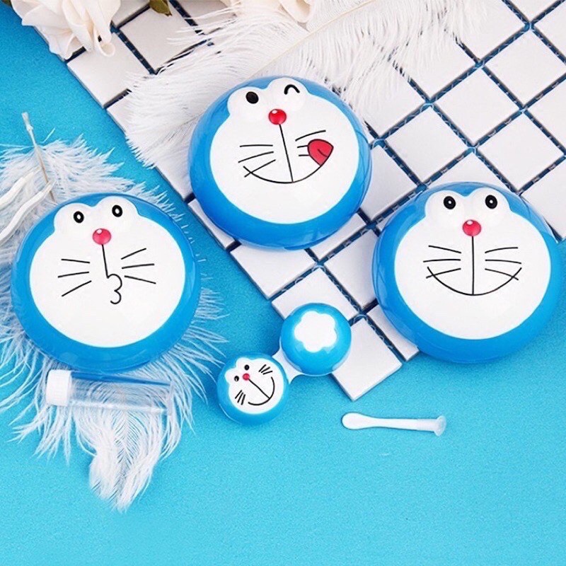 TEMPAT SOFTLENS KARAKTER DORAEMON BESAR / TRAVEL KIT DORAEMON