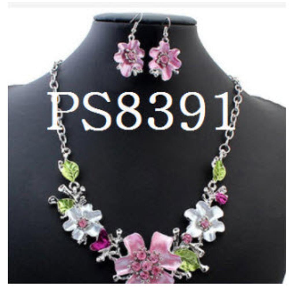 Dijual Perhiasan Set  kalung xuping anting Korea cincin imitasi gelang  Murah