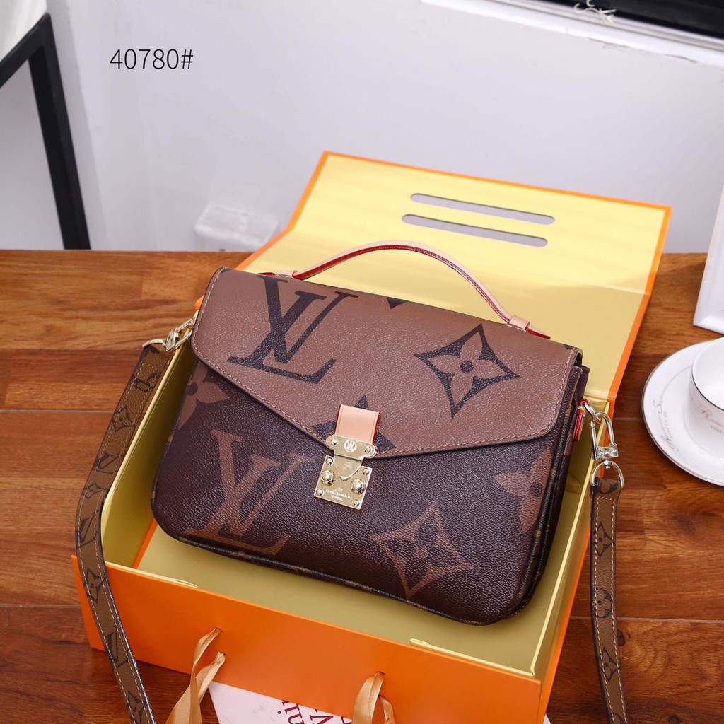 Tas LV POCHETTE METIS Monogram Reverse Giant 40780