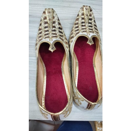Selop sepatu pengantin ala India/ sendal manten / slop akad / sepatu wedding