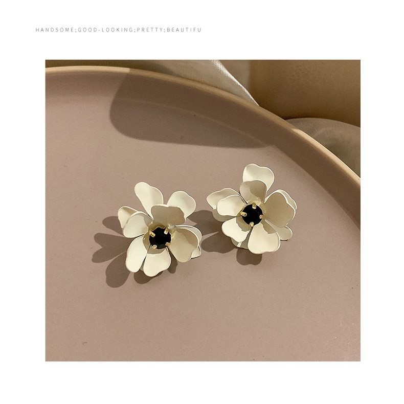 Anting stud Desain milk white Untuk Wanita