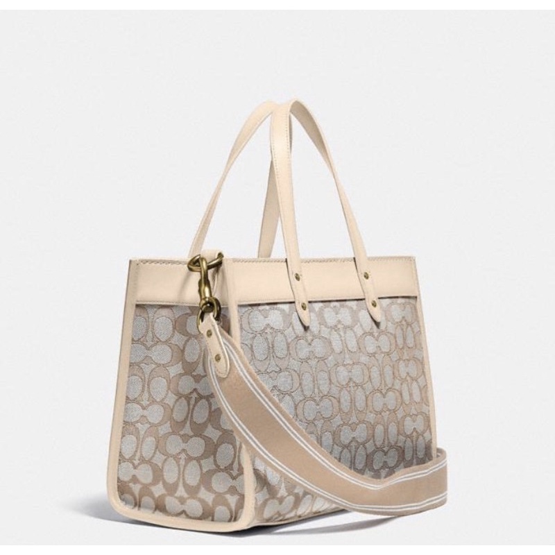 Coach Field Tote 30 In Signature Jacquard (C3282)