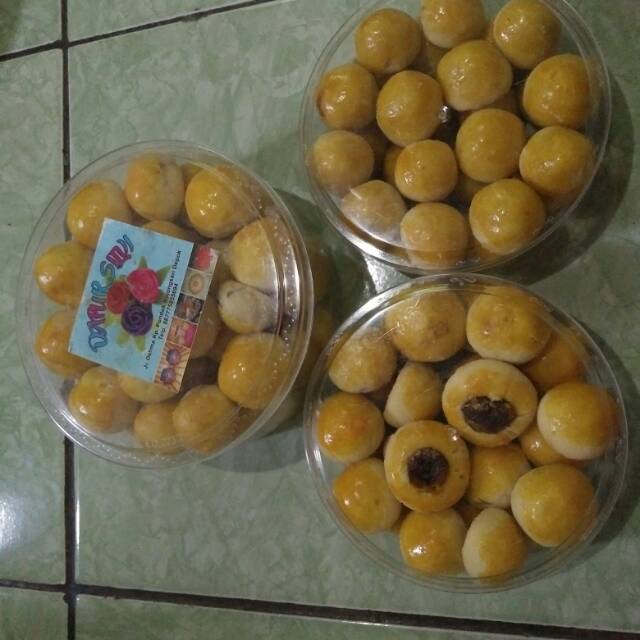 

Nastar isi nanas dan selai coklat