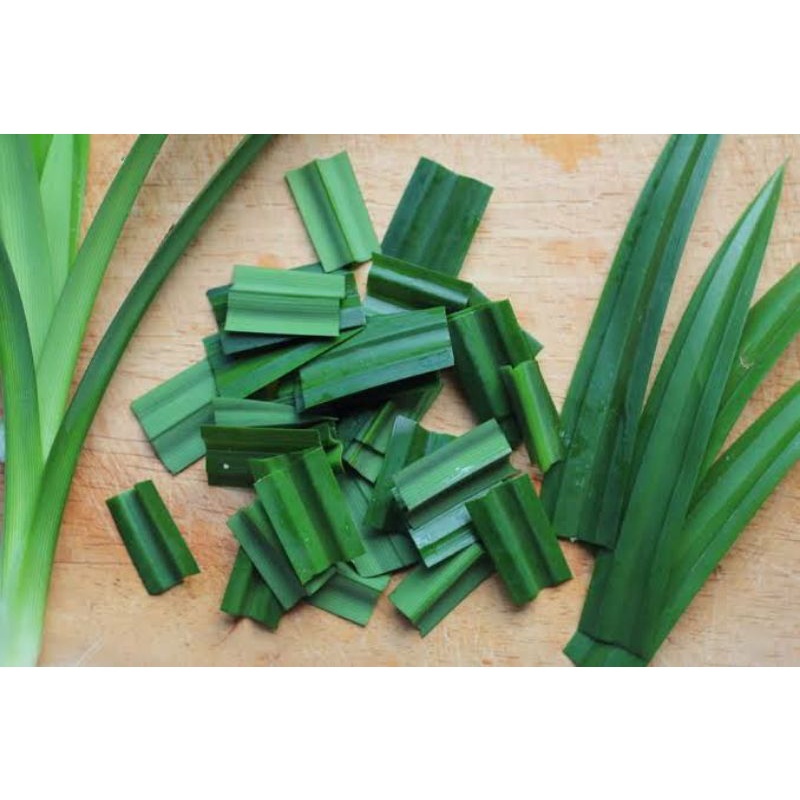 

DAUN PANDAN WANGI SEGAR /DAUN SUJI