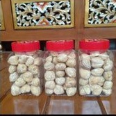 

kemiri utuh medan toples -+180 gram